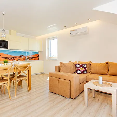 Apartament Sahara-Dziecko Do 1R Bezp, Sala I Plac Zabaw, Jacuzzi, Sauna, Bilard Apartamento