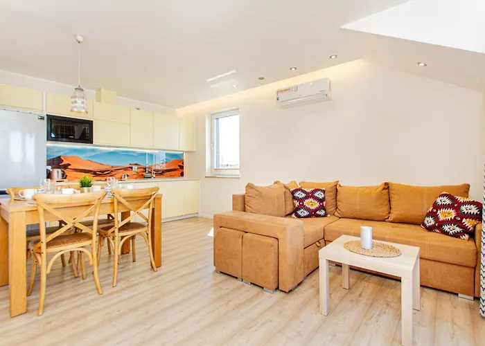 Sahara-dziecko Do 1r Bezp, Sala I Plac Zabaw, Jacuzzi, Sauna, Bilard Διαμέρισμα